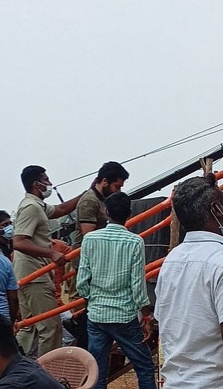 ’வாடிவாசல்’ களத்தில் நடிகர் சூர்யா : வைரலாகும் டெஸ்ட் ஷூட் புகைப்படங்கள்!