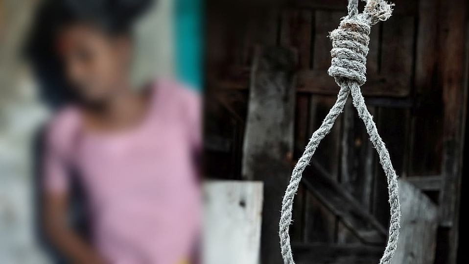 ’பெரும்பாக்கத்தில் ஒரு பாசமலர்’  பிறந்தநாளுக்கு அண்ணன் வராததால் விரக்தி; 15வயது சிறுமி தூக்கிட்டு தற்கொலை