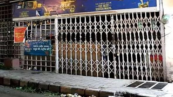 15 வருடமாக பூட்டிக்கிடந்த கடைக்குள் 8 மனித காதுகள், மூளை, சிதைந்த உடல் பாகங்கள் : போலிஸார் தீவிர விசாரணை!