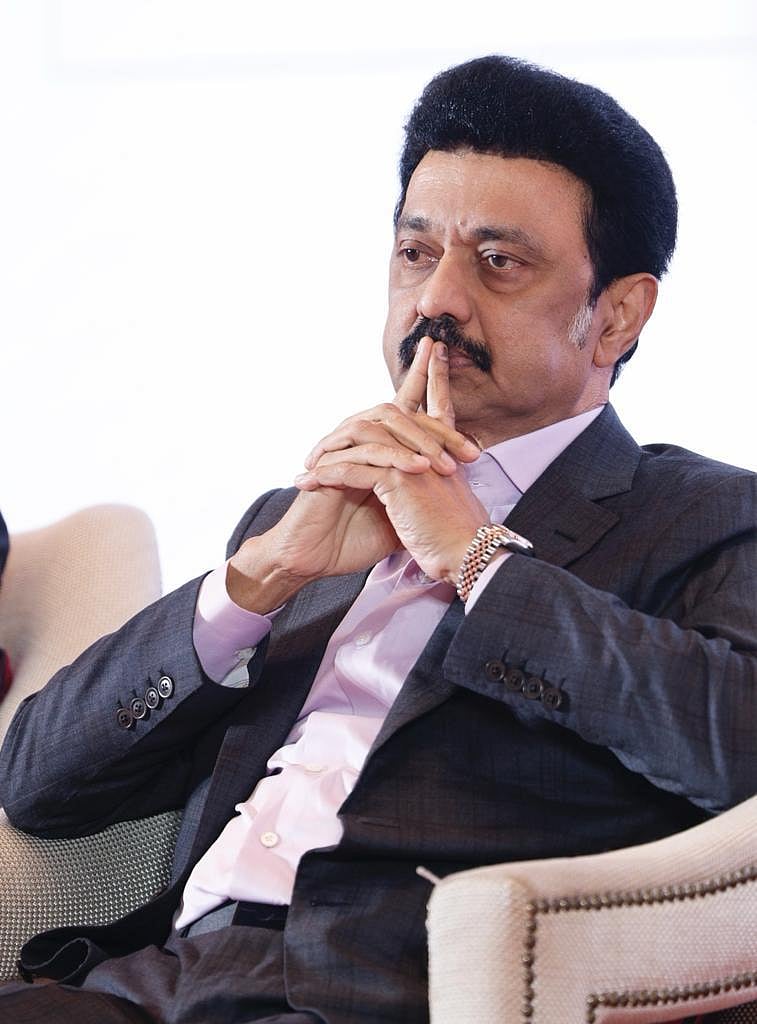 “பேரறிஞர் அண்ணா முதல் முதல்வர் மு.க.ஸ்டாலின் வரை..” : கோட் சூட்டில் கெத்து காட்டிய முதலமைச்சர்கள் !