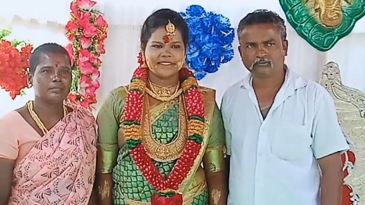 “மகனுக்கு மஞ்சள் நீராட்டு விழா” : தாய் தந்தையின் நெகிழவைத்த செயல் - குவியும் பாராட்டு!