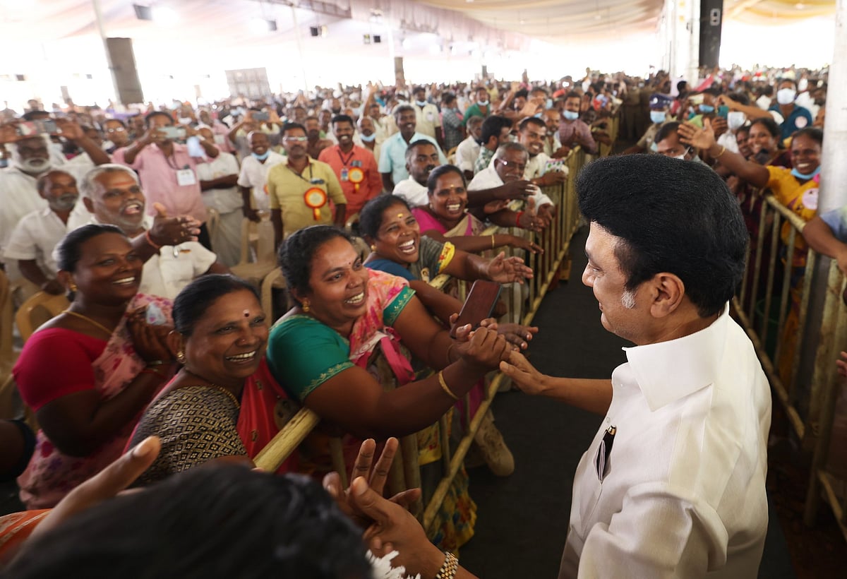 “எனக்கே தலைவர் கலைஞர், அவர் பெயரை நீ சொல்லலாமா’ என்று இறக்கிவிட்டவர் எம்.ஜி.ஆர்”: நினைவுகூர்ந்த முதல்வர்!
