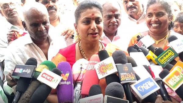 ”ஆந்திரா தாய் வீடு.. தமிழ்நாடு புகுந்த வீடு" - அமைச்சராக பதவியேற்ற பின் தமிழ்நாடு வந்த ரோஜா உருக்கம்!