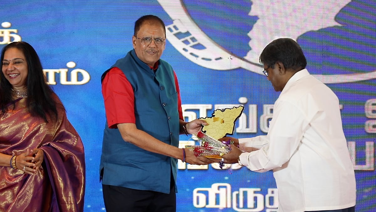 “சேலத்திற்கு பெருமை சேர்த்தவர்களை கொண்டாடிய கலைஞர் செய்திகள்” : “எங்கள் ஊர்; எங்கள் பெருமை” விருது விழா!