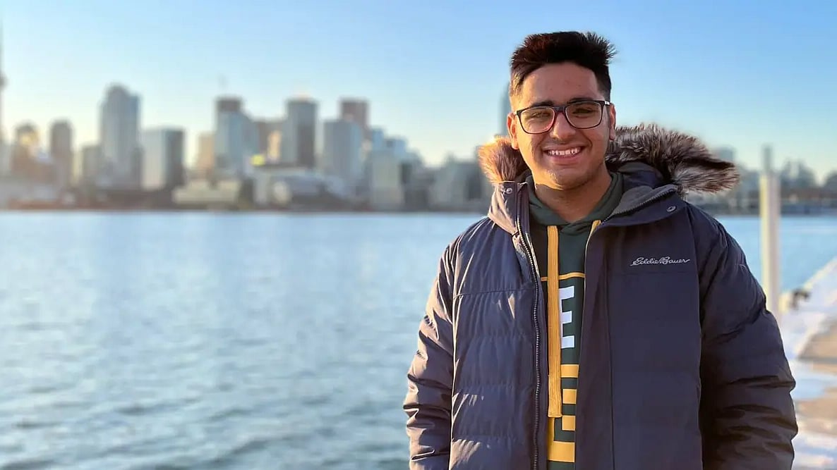 கனடாவில் இந்திய மாணவர் சுட்டுக்கொலை.. ரெயில் நிலையத்துக்கு சென்றபோது மர்ம நபர்கள் துப்பாக்கிச்சூடு!