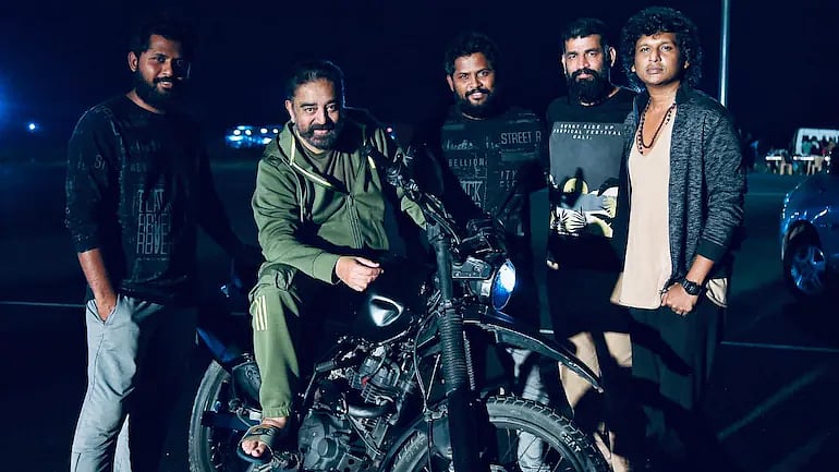 இளம் கமலை திரையில் காட்ட ஹாலிவுட் டெக்னாலஜி.. ‘விக்ரம்’ படக்குழு அசத்தல்! #CinemaUpdates 