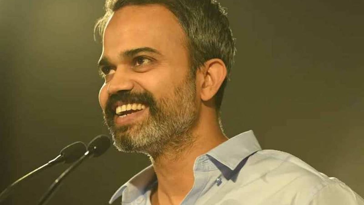 “என் அம்மாவை விட பெரிய கடவுள் யாரு?” : தாய்ப்பாசத்தில் ராக்கி பாயை மிஞ்சிய KGF இயக்குநர் பிரசாந்த் நீல்!