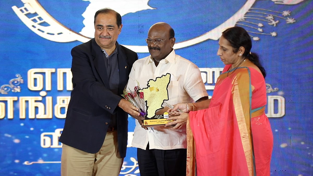 “சேலத்திற்கு பெருமை சேர்த்தவர்களை கொண்டாடிய கலைஞர் செய்திகள்” : “எங்கள் ஊர்; எங்கள் பெருமை” விருது விழா!