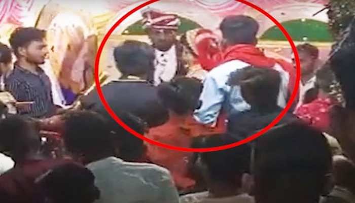 மாலை மாற்றிய நேரத்தில் கல்யாண மாப்பிள்ளைக்கு பளார் விட்ட மணமகள்.. உ.பியில் நடந்த சுவாரஸ்யம்..!