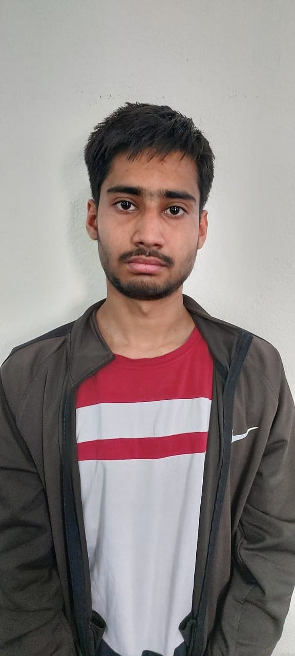 ”இத க்ளிக் பன்னினா பான் கார்டு அப்டேட் ஆகிரும்” - 2 லட்சத்தை இழந்த டாக்டர்; தட்டித்தூக்கிய சைபர் போலிஸ்!