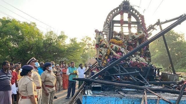 தேர் தீ பிடித்து எரிந்தது எப்படி? விபத்தின்போது சம்பவ இடத்தில் நடந்ததை விவரித்த தீயணைப்புத்துறை அதிகாரி!