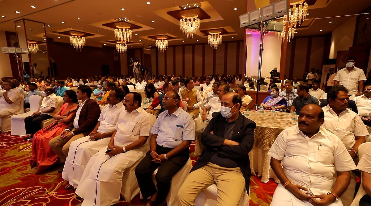 “சேலத்திற்கு பெருமை சேர்த்தவர்களை கொண்டாடிய கலைஞர் செய்திகள்” : “எங்கள் ஊர்; எங்கள் பெருமை” விருது விழா!