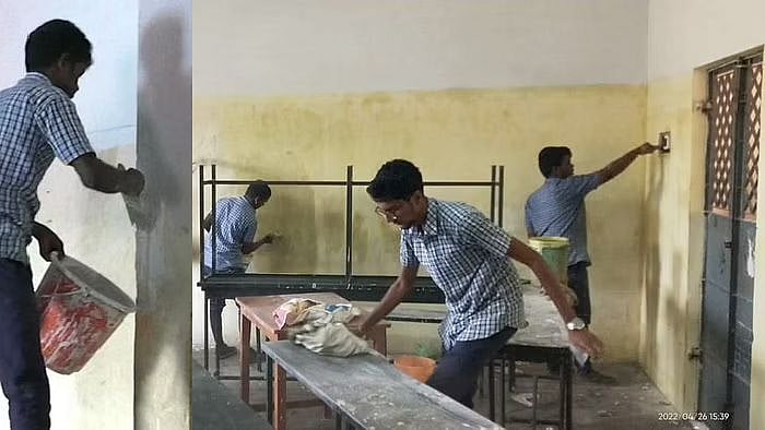 “இது எங்க ஸ்கூல்..”: சொந்தக்காசில் வகுப்பறைக்கு பெயிண்ட் அடித்த அரசுப்பள்ளி மாணவர்கள்: குவியும் பாராட்டு!