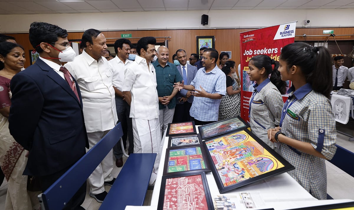 ”தமிழ்நாட்டிலும் மாதிரி பள்ளி அமைக்கப்படும்” - டெல்லி பள்ளியில் முதல்வர் மு.க.ஸ்டாலினை வரவேற்ற மாணவர்கள்!