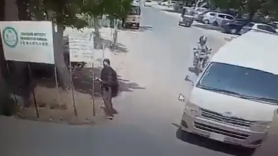 பல்கலை. வாசல் அருகே தற்கொலைப்படை தாக்குதல் #CCTV - அமைதிக்கான நோபல் பரிசு பெற்றவருக்கு 5 ஆண்டுகள் சிறை!