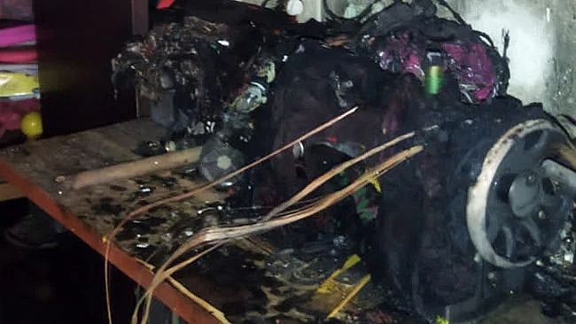 ’இதற்கு முடிவே இல்லையா?’.. சார்ஜ் செய்தபோது வெடித்த மின்சார வாகனத்தின் பேட்டரி : ஒருவர் பரிதாப பலி 