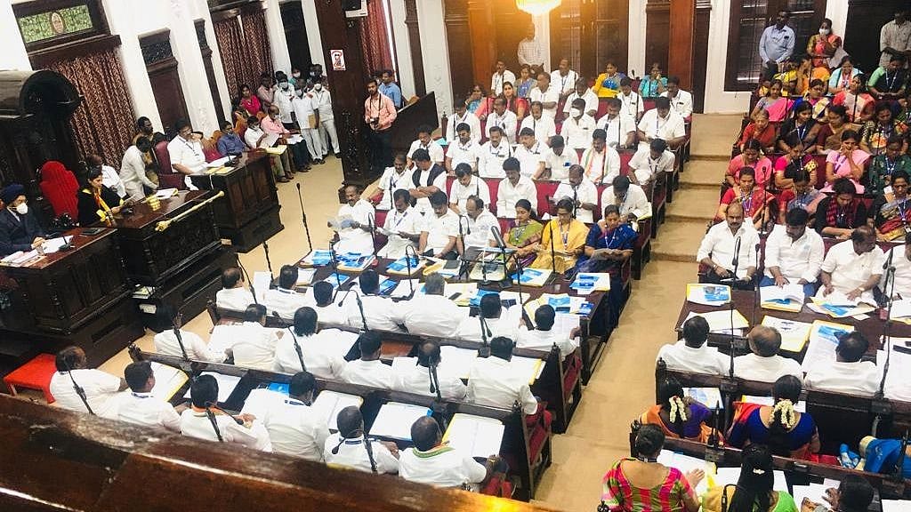 காலை சிற்றுண்டி, மாணவர் பாராளுமன்றக்குழு.. சென்னை மாநகராட்சி பட்ஜெட்டின் கல்வித்துறை அறிவிப்புகள் இதோ!