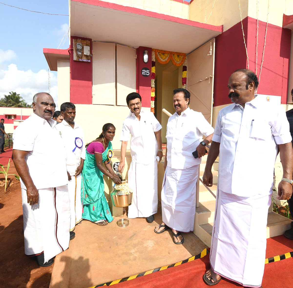 "இந்த நாடே சமத்துவபுரமாக மாறவேண்டும்.. அதுதான் எங்களுடைய லட்சியம்" : முதலமைச்சர் மு.க.ஸ்டாலின் பேச்சு!