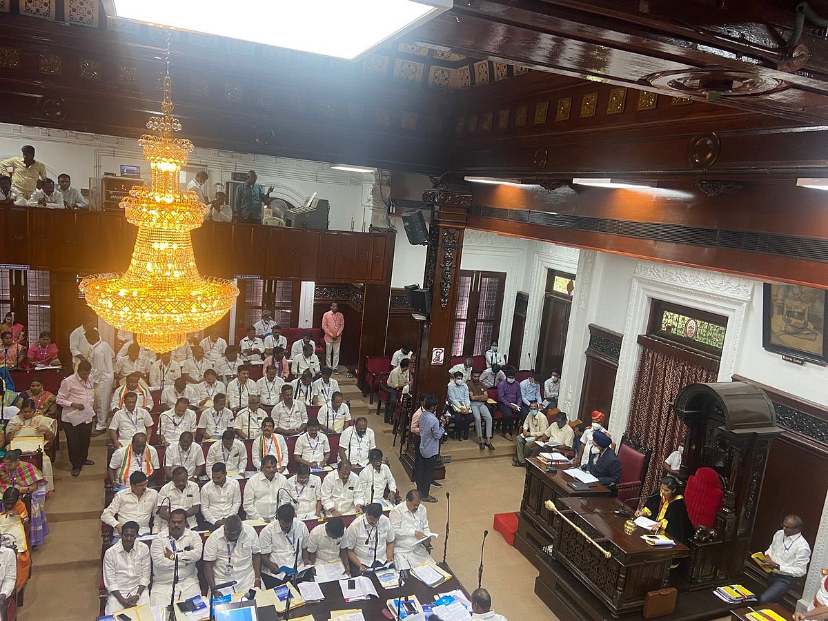 காலை சிற்றுண்டி, மாணவர் பாராளுமன்றக்குழு.. சென்னை மாநகராட்சி பட்ஜெட்டின் கல்வித்துறை அறிவிப்புகள் இதோ!