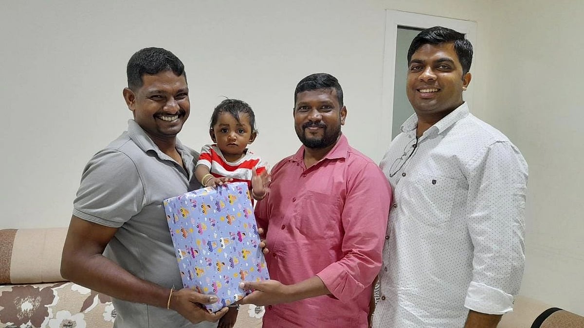 குழந்தைக்கு ஆசையாய் வாங்கிய சிலை.. உடைந்த சிலைக்கு பதில் புதிய சிலை அனுப்பி ஆச்சரியப்படுத்திய அமைச்சர்!