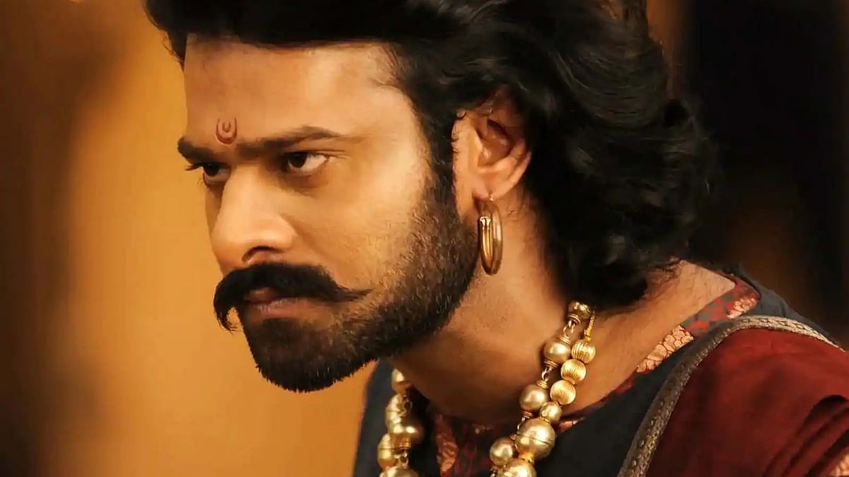 அடுத்தடுத்து போலிஸில் சிக்கும் தெலுங்கு சினிமா ஹீரோக்கள் : பாகுபலிக்கு நேர்ந்த சம்பவம்!