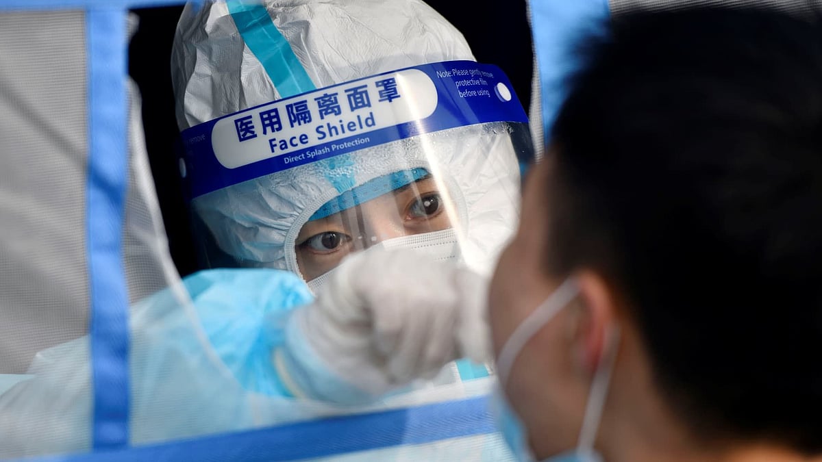 20 நாட்களில் 2 முறை கொரோனா தொற்றால் பாதிக்கப்பட்ட பெண்.. ஆராய்ச்சியாளர்கள் அதிர்ச்சி! #5IN1_WORLD