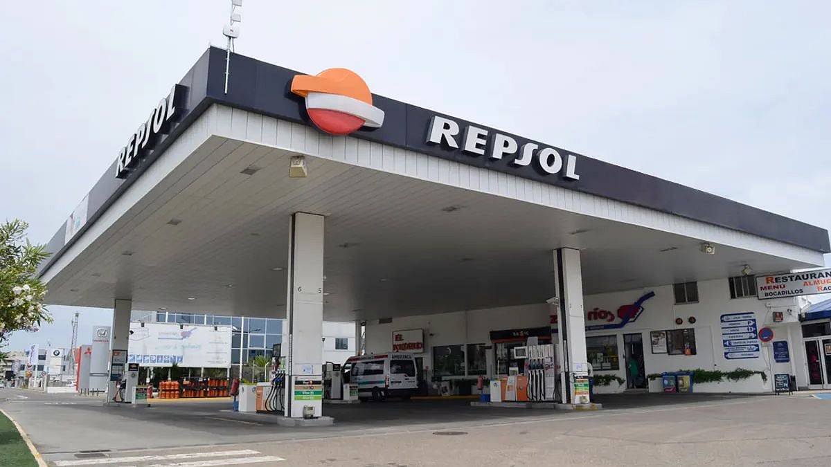 எரிபொருள் விலை உயர்வால் 4000 பெட்ரோல் நிலையங்கள் மூடும் அபாயம்.. சீனாவை கண்டித்த WHO!