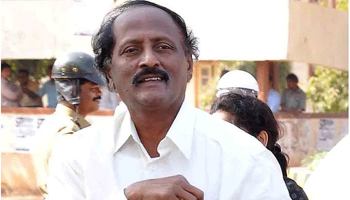 “மன்னிப்பு கேளுங்கள்; இல்லையென்றால்”: நடிகர் பிரகாஷ்ராஜ் உட்பட 61 பேருக்கு கொலை மிரட்டல்; சிக்கிய கடிதம்!