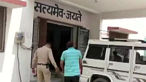 “சாப்பிட காசு கேட்ட 6 வயது சிறுவன் கழுத்து நெரித்து கொலை” - மத்திய பிரதேச காவலர் வெறிச்செயல் !