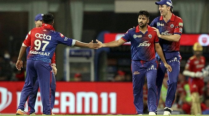 கொத்து கொத்தாக வீழ்ந்த பேட்ஸ்மேன்கள் - தொடர்ந்து சொதப்பும் பஞ்சாப்! #IPL2022