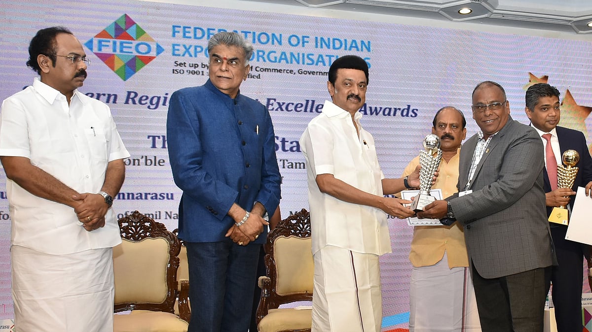 “தமிழ்நாட்டின் ஏற்றுமதி 2030-ஆம் ஆண்டிற்குள் 100 பில்லியன் டாலராக உயரவேண்டும்” : முதல்வர் அறிவுறுத்தல்!