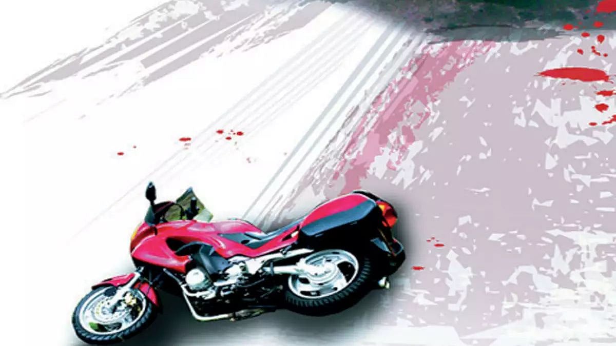 கேர்ள் பெஸ்டிகளுடன் Bike Ride.. வேகத்தடையை கவனிக்காததால் விபரீதம்.. விபத்தில் பலியான தோழி!