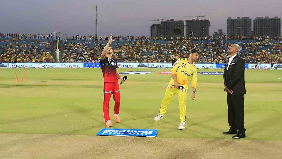 IPL 2022 : தோல்விக்கு காரணமான டெத் ஓவர்கள்.. தொடரை விட்டு வெளியேறுகிறதா சென்னை? CSK vs RCB