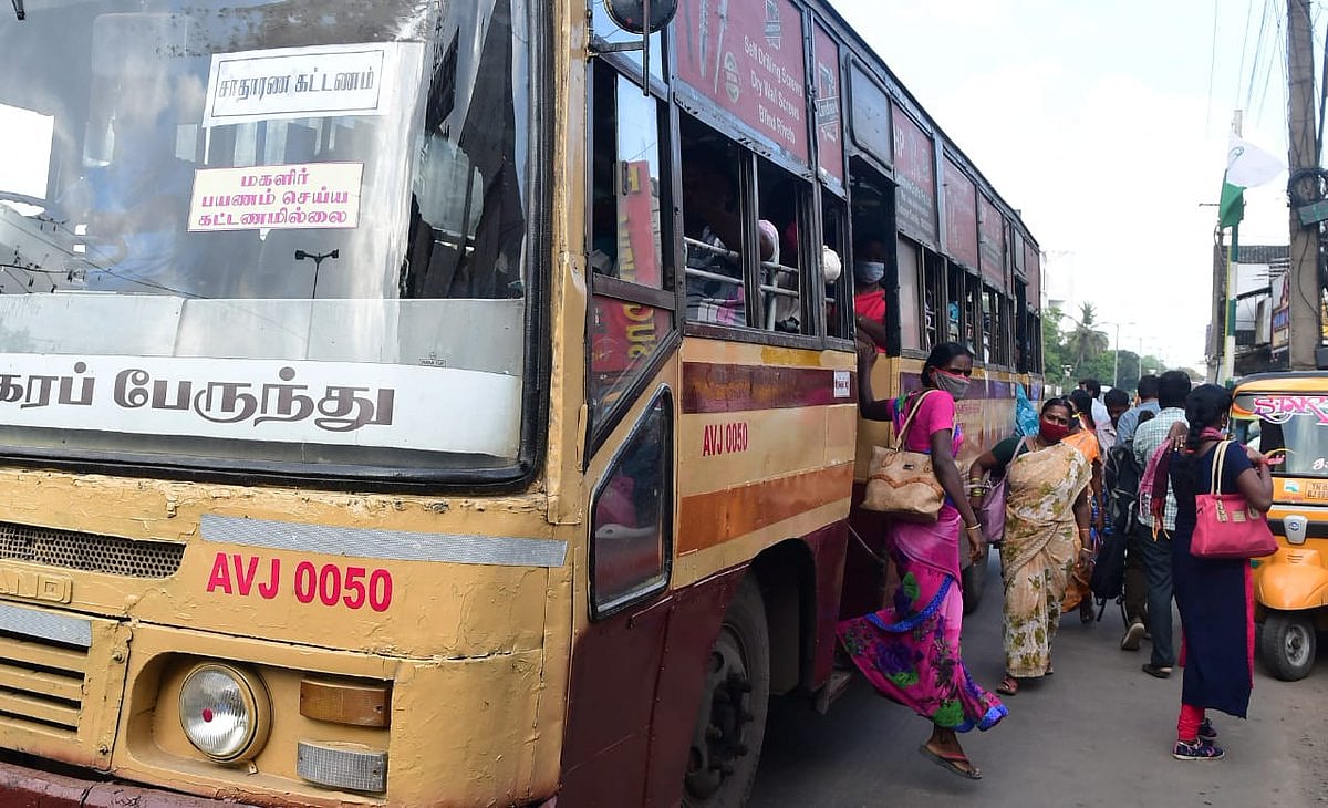 5 வயது வரை இலவச பயணம்.. ஆன்லைனில் முன்பதிவு செய்தால் கட்டண சலுகை.. அசத்தலான போக்குவரத்துறை அறிவிப்புகள்!