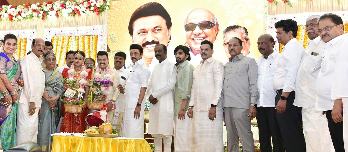 “அவர் எனக்கு உதவியாளராக வரனும் என கலைஞர் சொன்னார்” : சண்முகநாதன் இல்லவிழாவில் முதல்வர் நெகிழ்ச்சி பேச்சு!