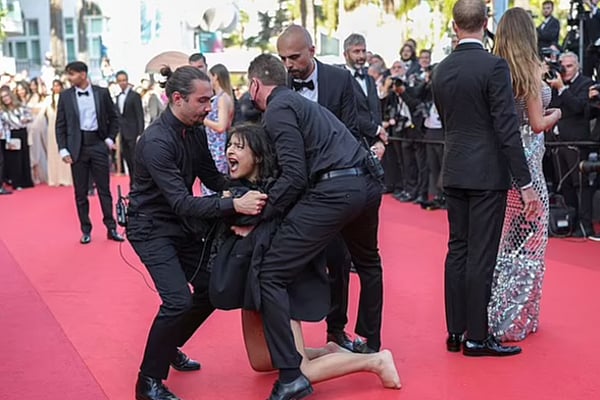 கொரோனாவை அடுத்து.. 11  நாடுகளுக்கு பரவிய குரங்கு வைரஸ்: அதிர்ச்சியில் உலக நாடுகள்!