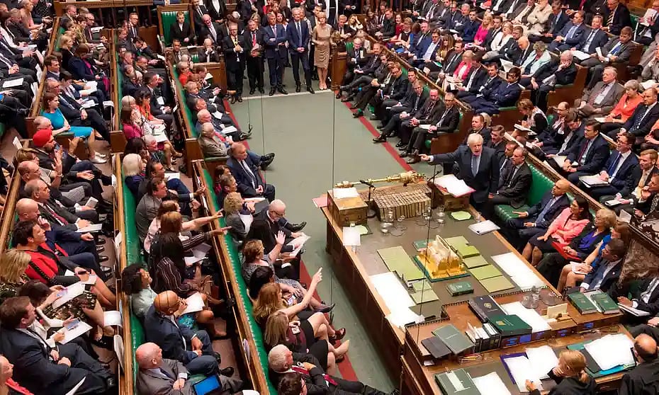 ஏரியில் கண்டெடுக்கப்படும் மனித உடல்கள்.. டிரம்ப் மீதான தடையை நீக்கிய எலான் மஸ்க்!