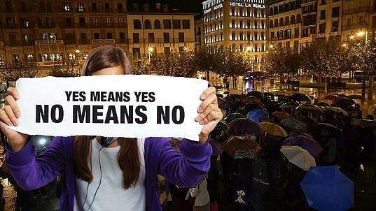 “பாலியல் உறவில் Yes என்றால் மட்டுமே சம்மதம்; NO என்றால் இல்லை என்றே அர்த்தம்”: ஸ்பெயினில் புதிய சட்டம்!