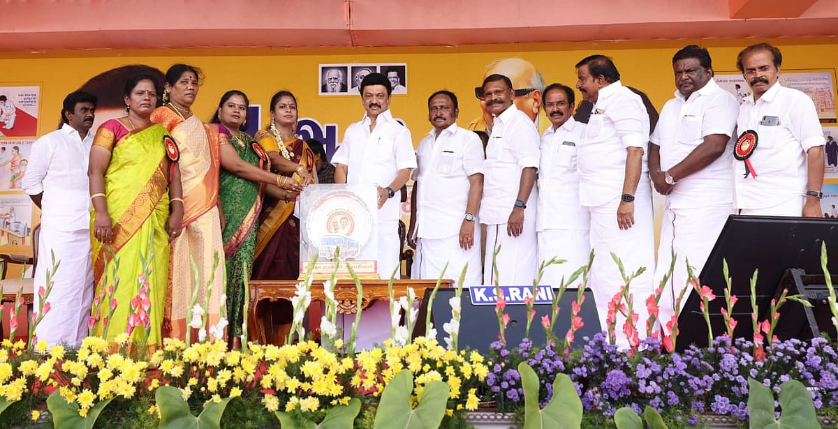 ”'திராவிட மாடல்' யாரையும் புறக்கணிக்காது.. தோளோடு தோள் நின்று அரவணைக்கும்” : முதலமைச்சர் மு.க.ஸ்டாலின்!