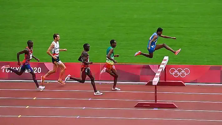 ‘தடை அதை உடை..’ : 30 ஆண்டுகால சாதனையை முறியடித்த இளம் ராணுவ வீரர் - யார் இந்த அவினாஷ் சேபிள்?