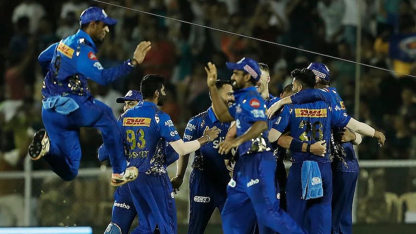 வீழ்ந்து எழுந்த மும்பை இந்தியன்ஸ்.. ரோகித் அதிரடி:  கடைசி ஓவரில் மும்பை த்ரில் வெற்றி!