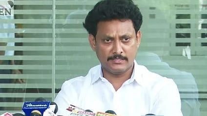 "அரசுப் பள்ளிகளில் LKG, UKG வகுப்புகள் தொடரும்".. அமைச்சர்                       அன்பில் மகேஸ் அறிவிப்பு!