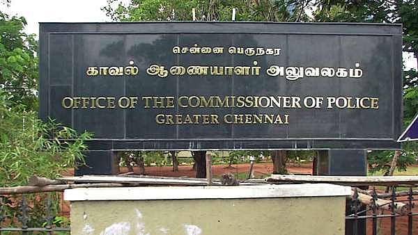 பள்ளியில் சீட் வாங்கி தருவதாக ரூ. 6 கோடி மோசடி.. பா.ஜ.க நிர்வாகி மதுவந்தி மீது பரபரப்பு புகார்!