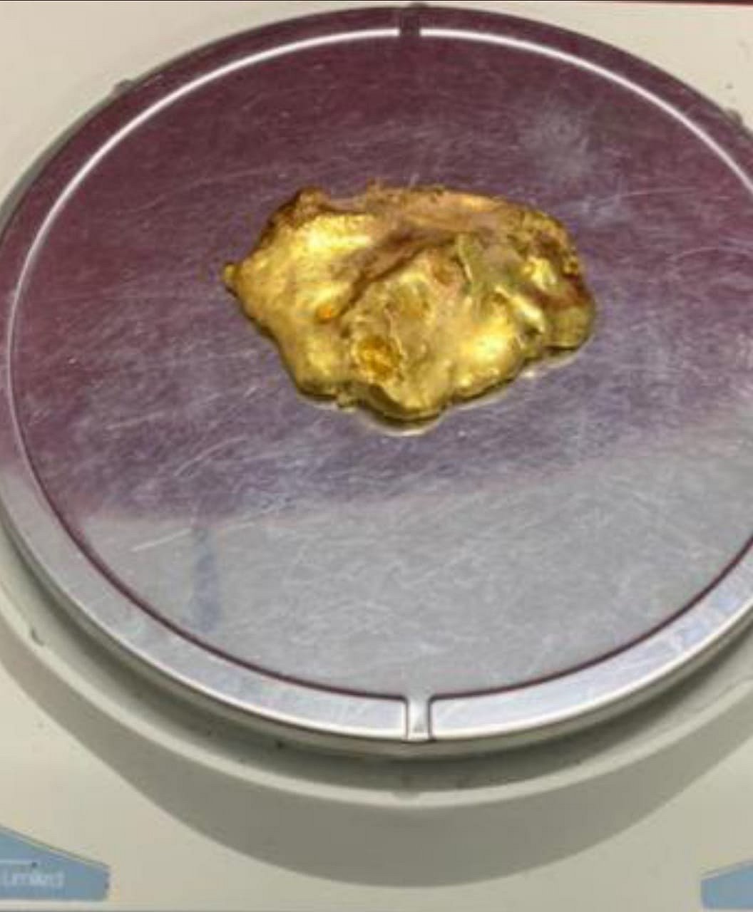 ஏர்போர்ட் ரெய்டு : 234 வழக்குகள்.. 144 போ் கைது.. ஒரே ஆண்டில் ரூ.262 கோடி கடத்தல் பொருட்கள் பறிமுதல் !