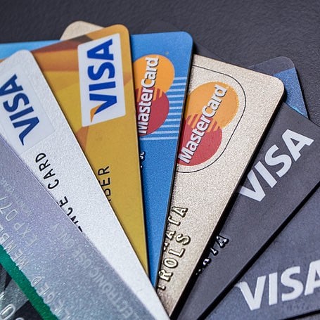 இனி  டெபிட் & கிரேடிட் கார்டுகள் குறித்து பயப்படவேண்டாம்; ரிசர்வ் வங்கியின் புதிய அறிவிப்பு என்ன?  