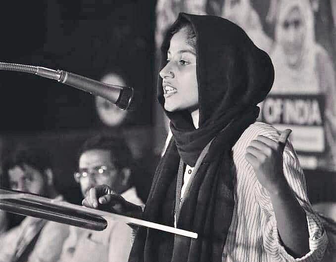 “எங்களின் ஒரு துளி கண்ணீரைக்கூட..”: யோகியின் புல்டோசர் ஆட்சியை வெளுத்து வாங்கிய அஃப்ரீன் பாத்திமா!