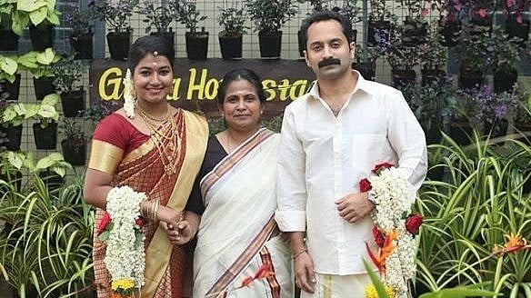 'கும்பலாங்கி நைட்ஸ்' திரைப்படத்தில் நடித்த நடிகை திடீர் மரணம்.. அதிர்ச்சியில் மலையாள திரை பிரபலங்கள் !