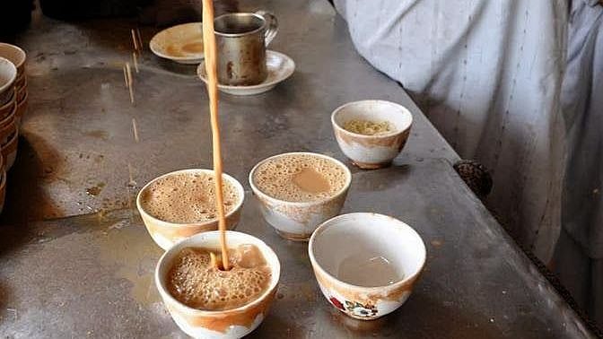 பொருளாதார நெருக்கடியை கட்டுப்படுத்த டீ குடிப்பதை குறையுங்கள்.! - பொது மக்களுக்கு அறிவுறுத்திய அமைச்சர்..