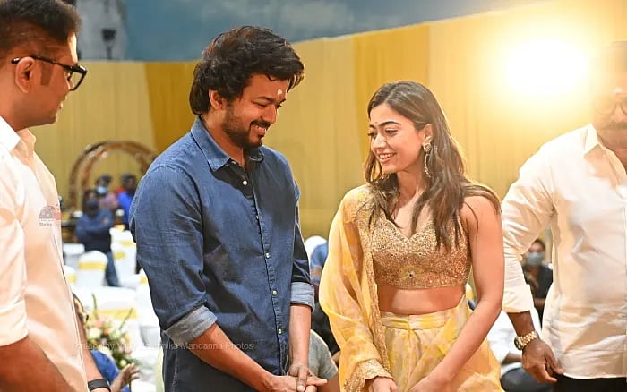 நடிகர் விஜய் படத்தின் ஃபர்ஸ்ட் லூக் போஸ்டர் வெளியீடு.. ரசிகர்கள் உற்சாகம்: படத்தின் பெயர் என்ன தெரியுமா?