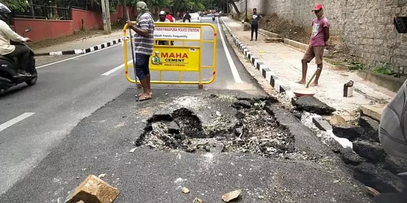 மோடிக்காக ரூ.14 கோடியில் அமைக்கப்பட்ட சாலைகள்.. ஒரே நாளில் சேதமடைந்ததால் பொதுமக்கள் அதிர்ச்சி!